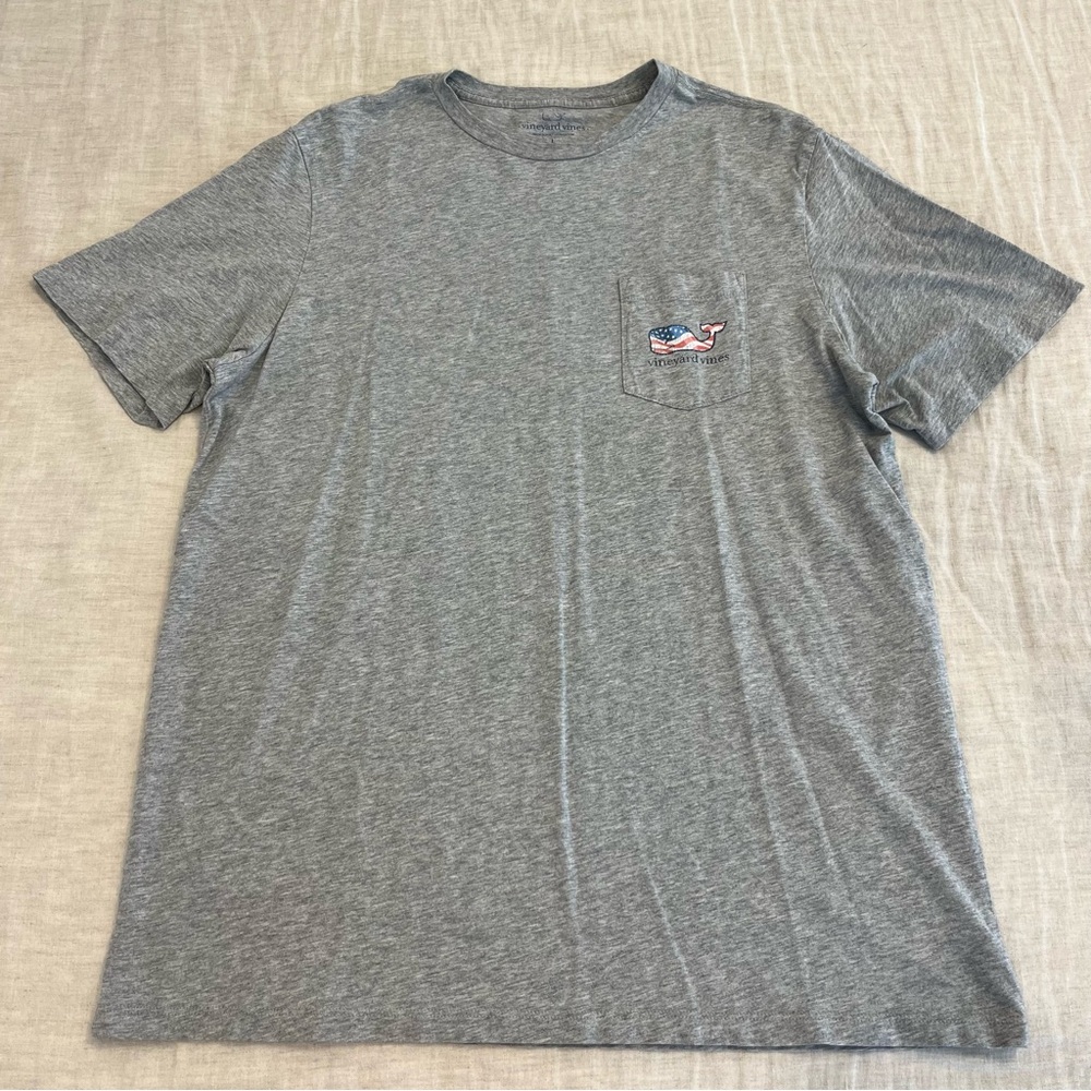 Vineyard Vines Heather Gray Short-Sleeve Pocket Tee with Whale Logo